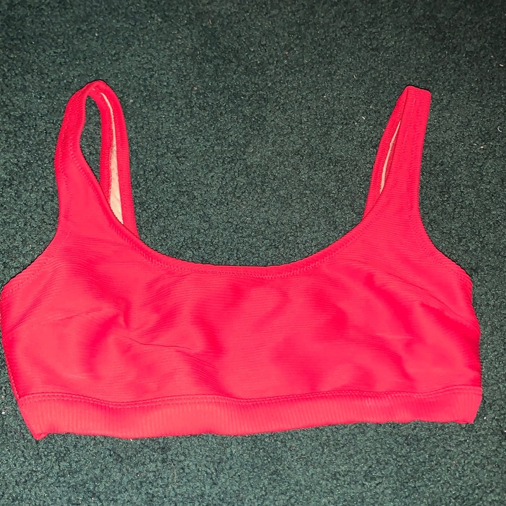 Lightly worn old navy swim top L